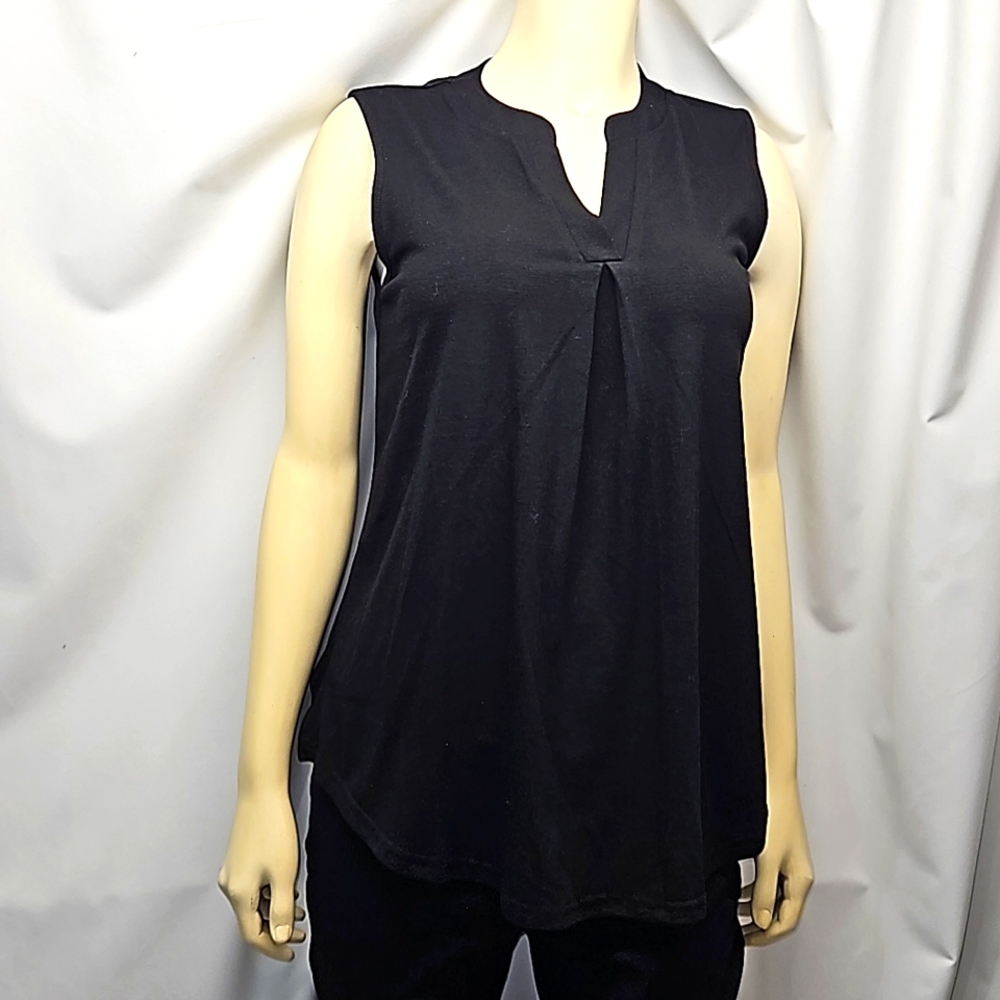 New Choice No-Sleeve Blouse